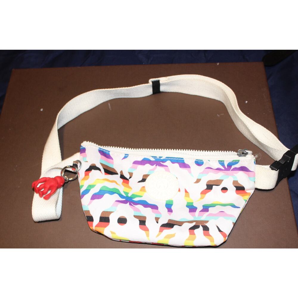 Kipling Pride Gizi Small Zippered Belt Bag 2023
